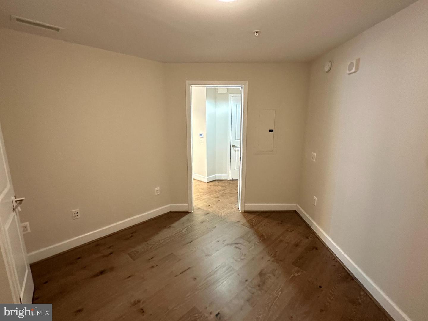 7171 Woodmont Ave #606 Property Photo 12