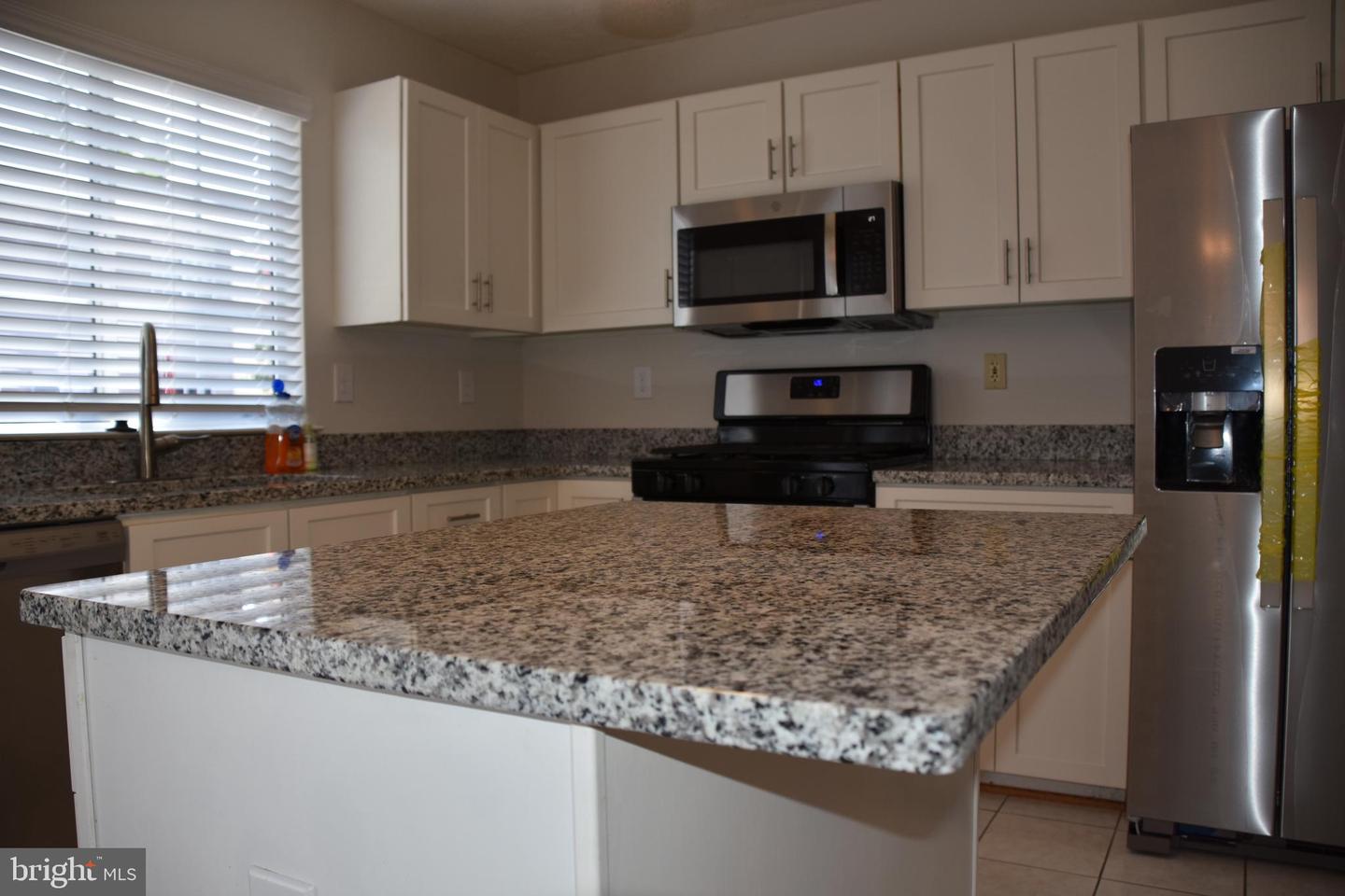 2306 Cold Meadow Way Property Photo 12