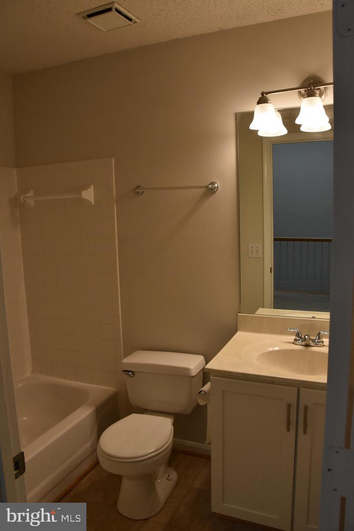 2306 Cold Meadow Way Property Photo 15