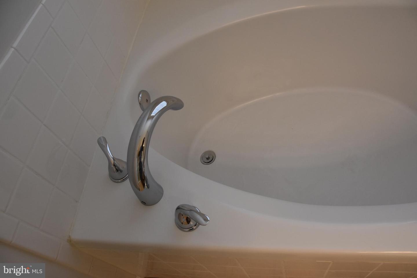 2306 Cold Meadow Way Property Photo 19
