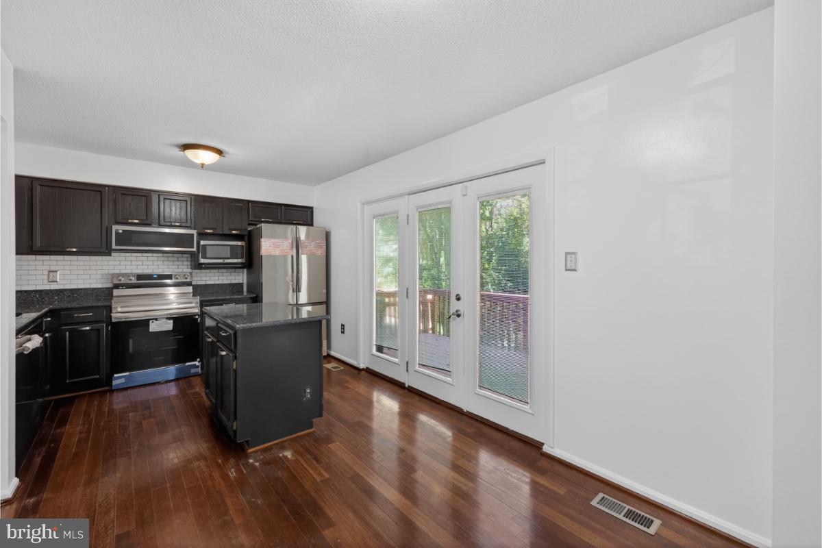 11348 Baroque Rd Property Photo 6