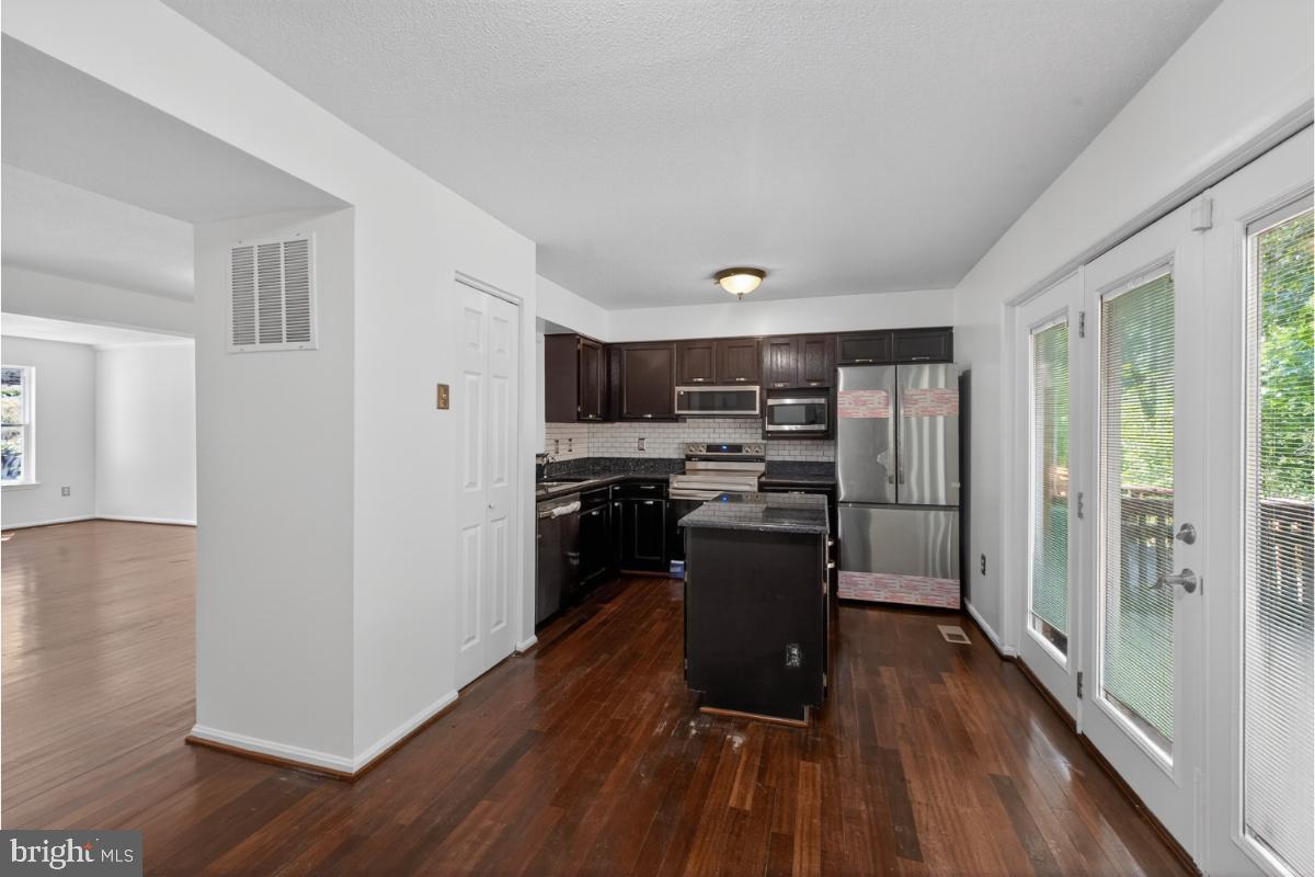 11348 Baroque Rd Property Photo 8