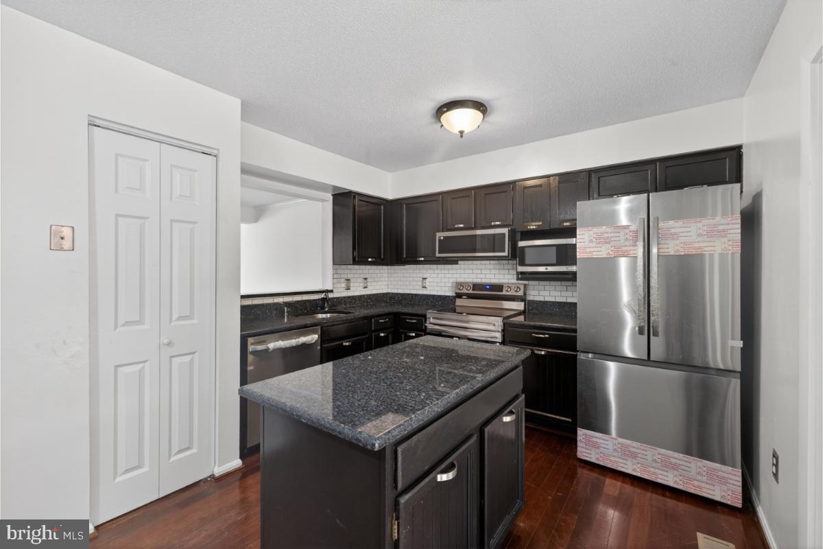 11348 Baroque Rd Property Photo 9