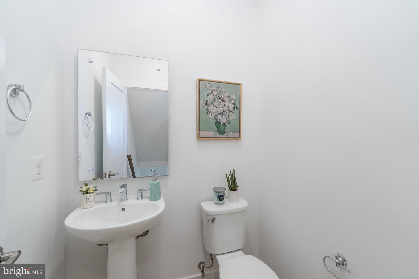 3541 Bellflower Ln Property Photo 6