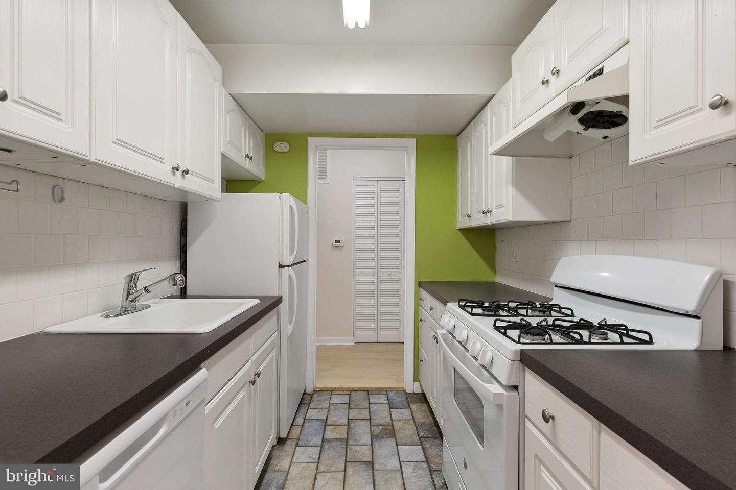 4970 Battery Ln #108 Property Photo 4