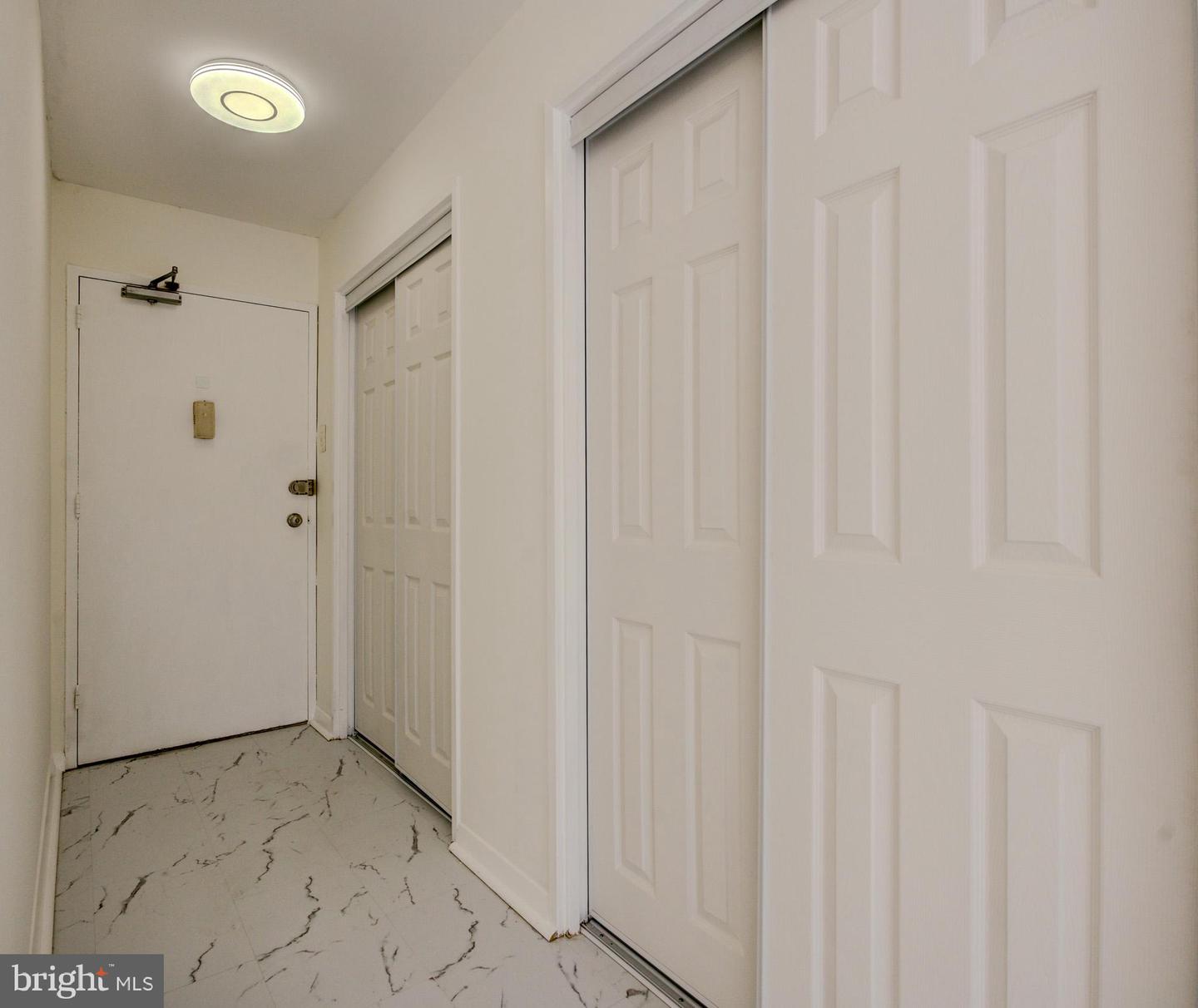 1900 Lyttonsville Rd #110 Property Photo 8