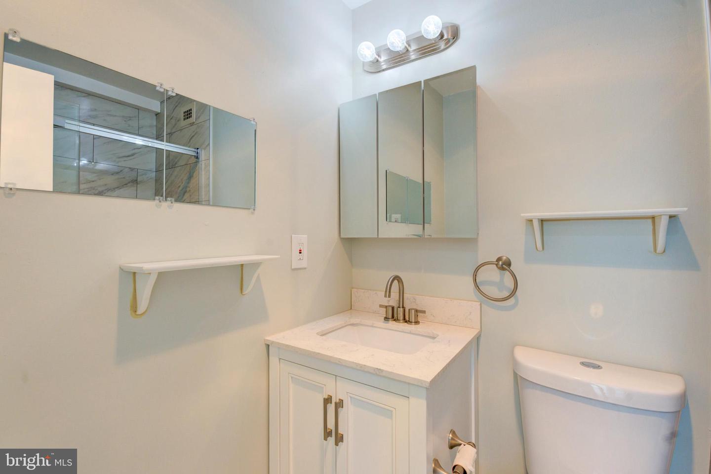 1900 Lyttonsville Rd #110 Property Photo 22