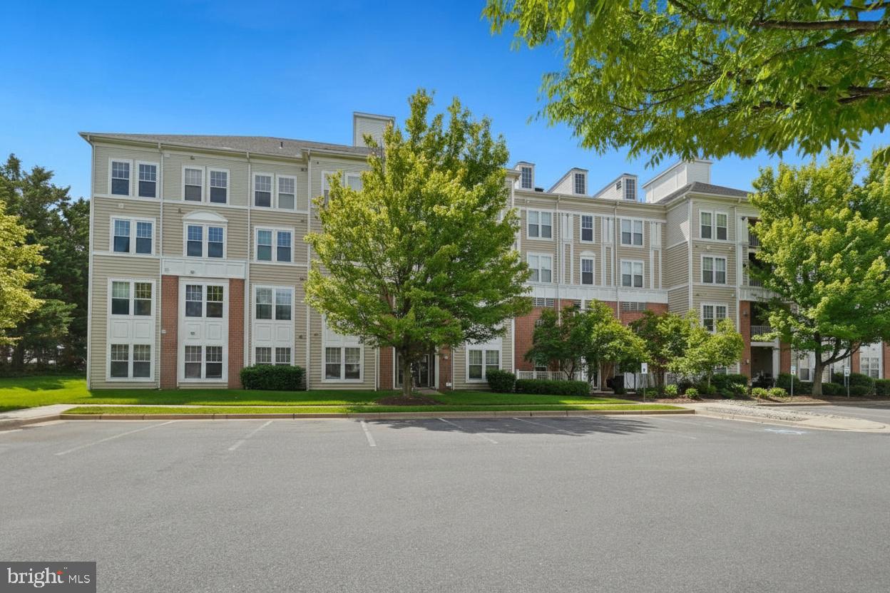 101 Watkins Pond Blvd #4-103 Property Photo 2