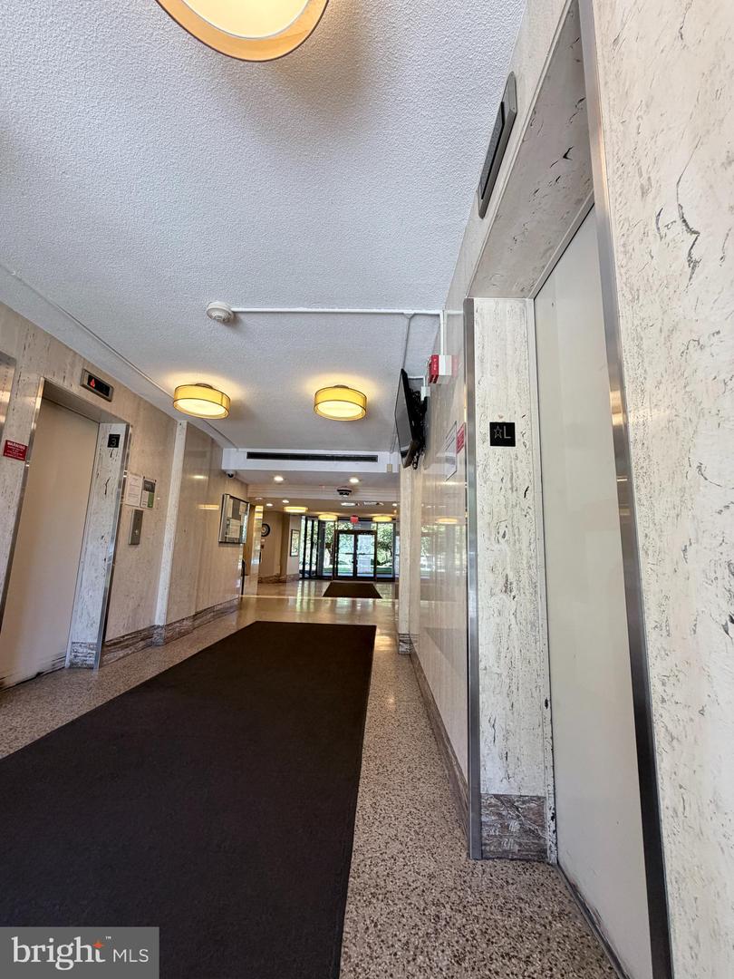 1121 University Blvd W #1402-b Property Photo 18
