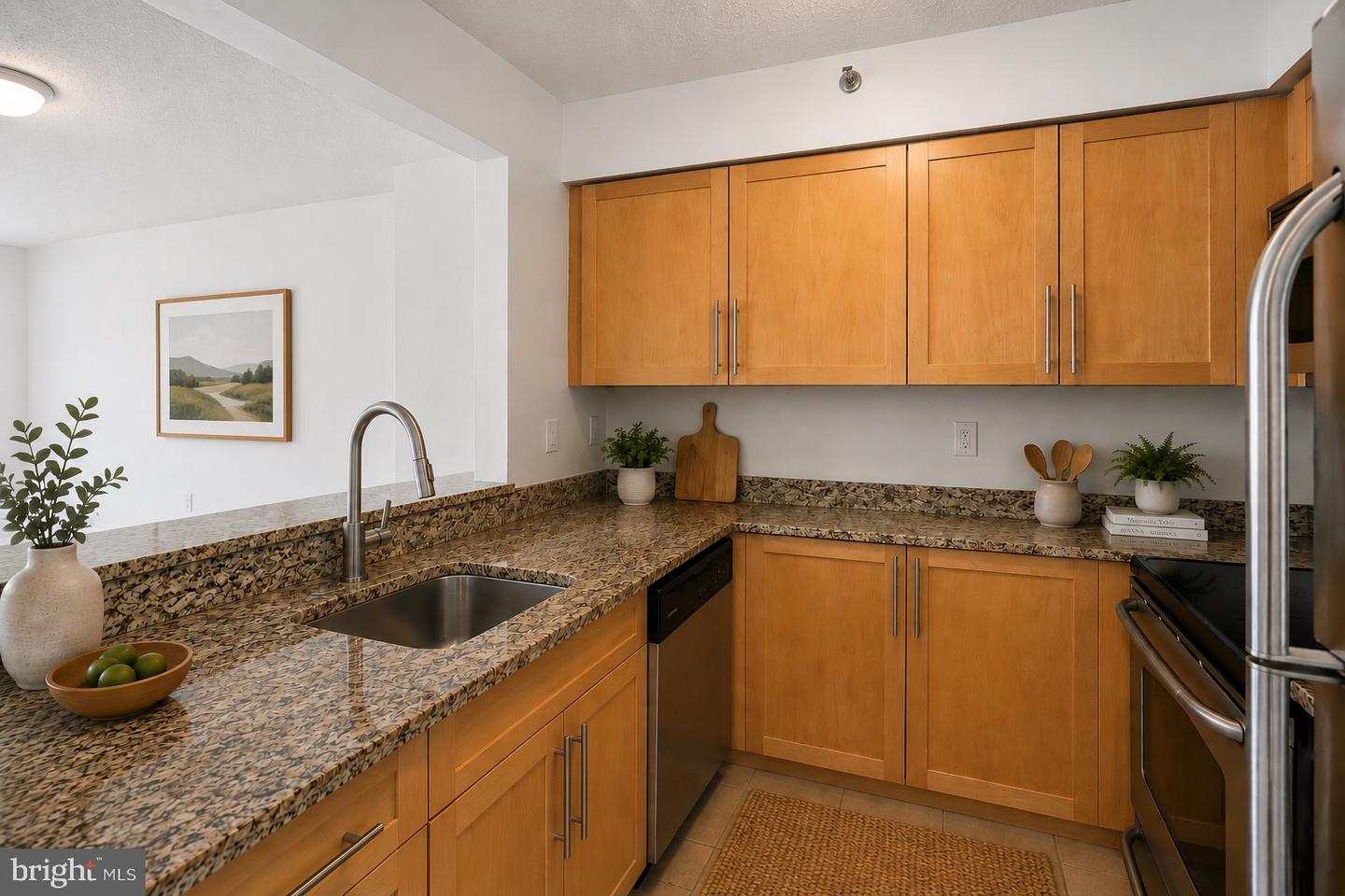 10101 Grosvenor Pl #2008 Property Photo 4