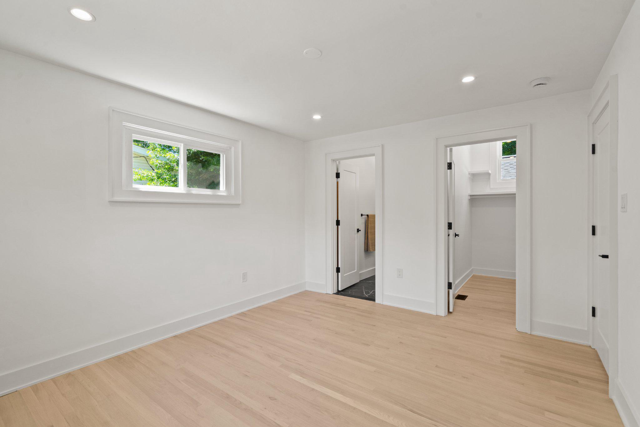 209 Thistle Dr Property Photo 7