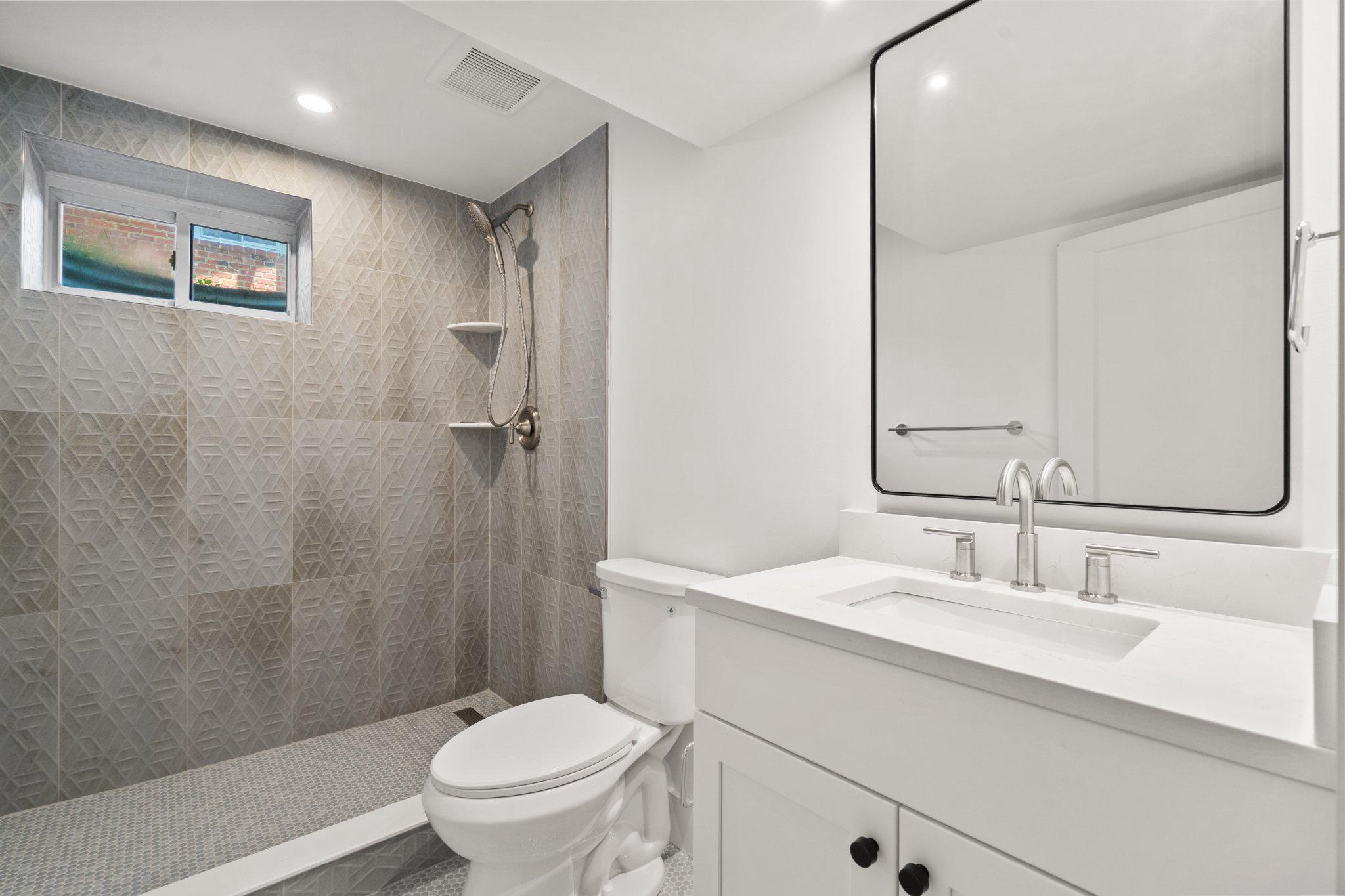 209 Thistle Dr Property Photo 11