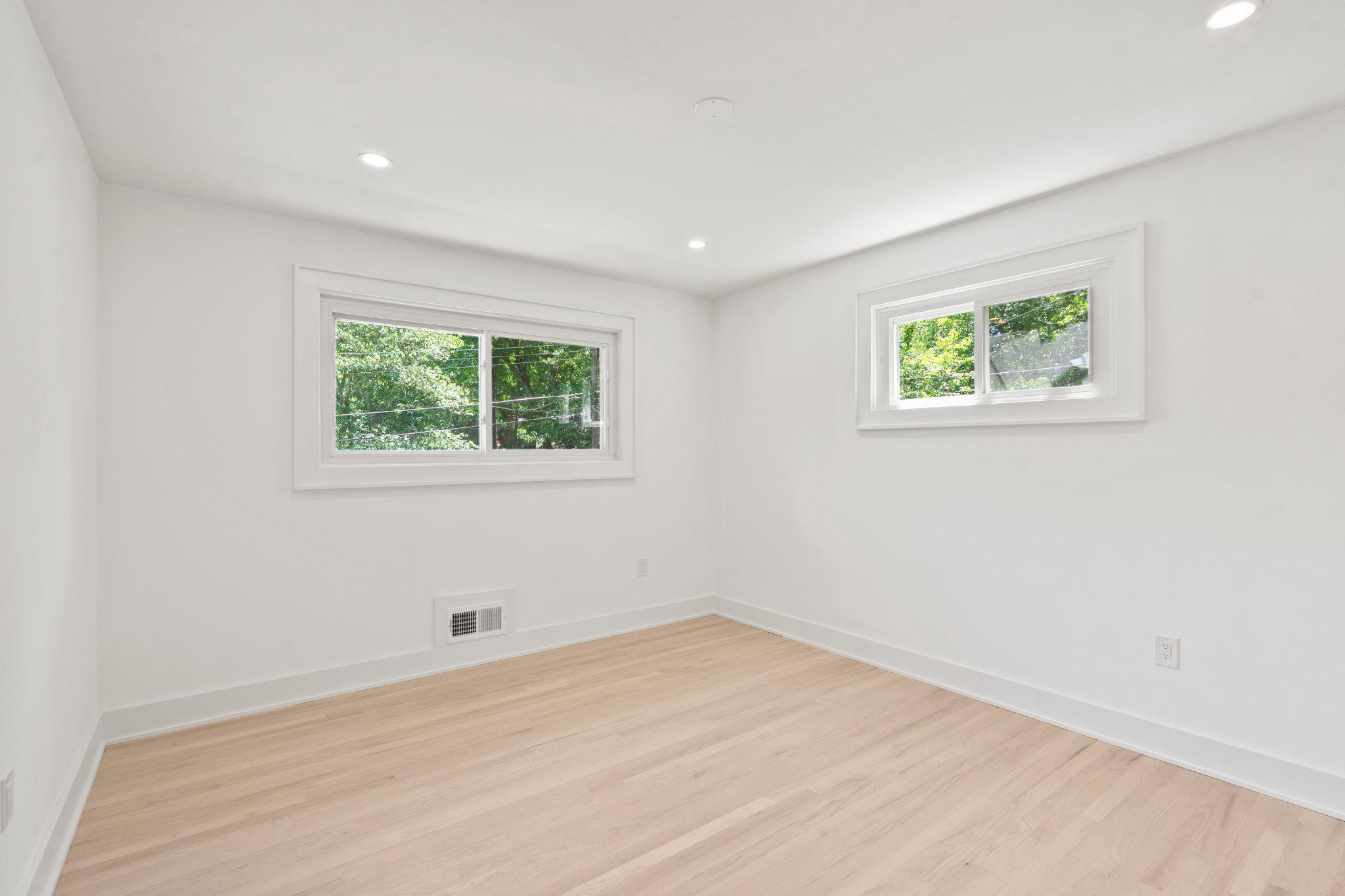 209 Thistle Dr Property Photo 12