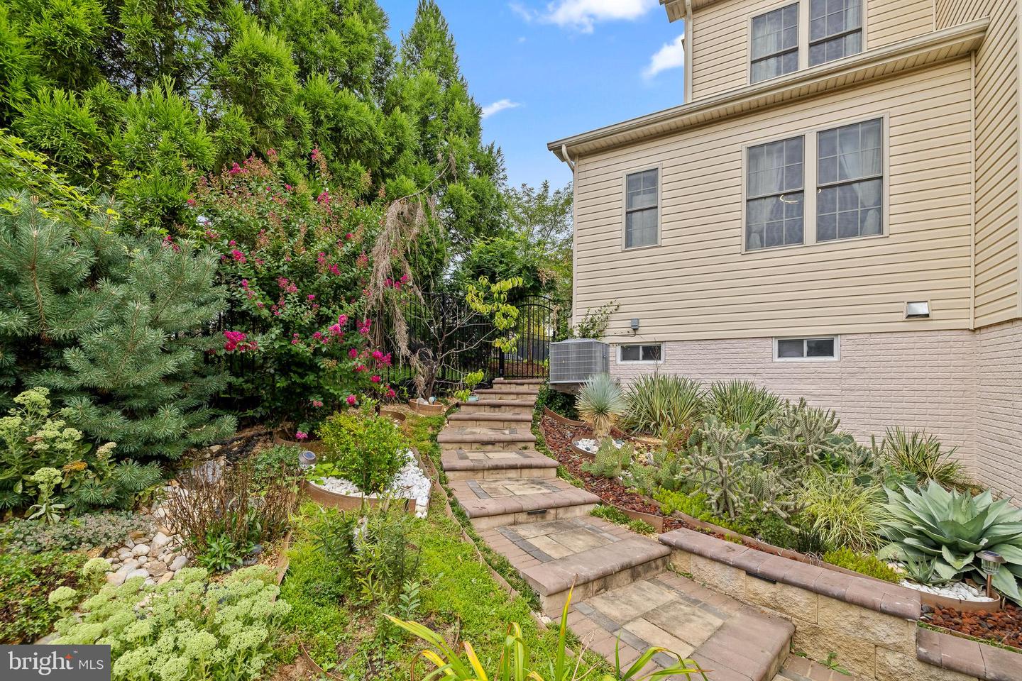 1116 Autumn Brook Ave Property Photo 65