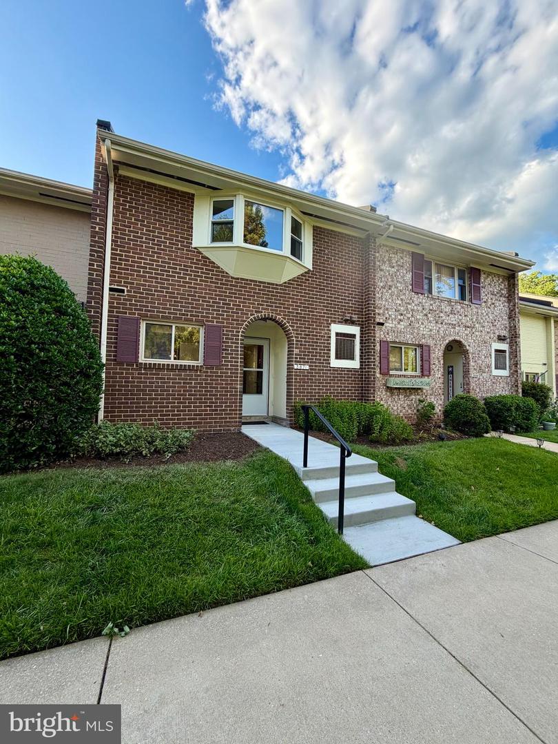 3671 S Leisure World Blvd #15-e Property Photo 4