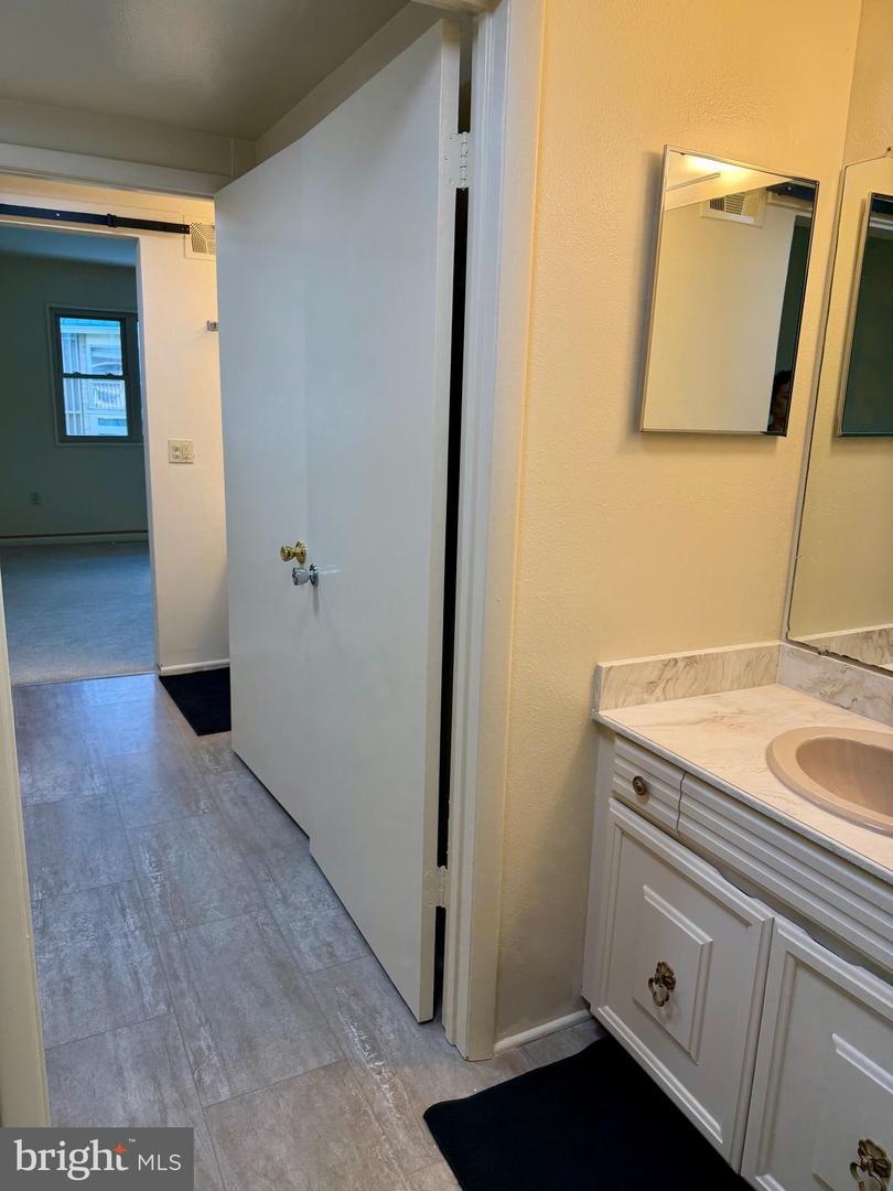 3671 S Leisure World Blvd #15-e Property Photo 19