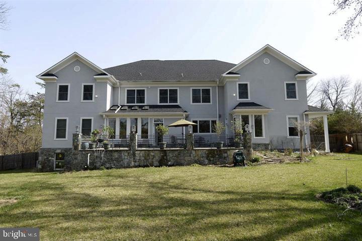9830 River Rd. Property Photo 3