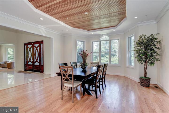 9830 River Rd. Property Photo 9