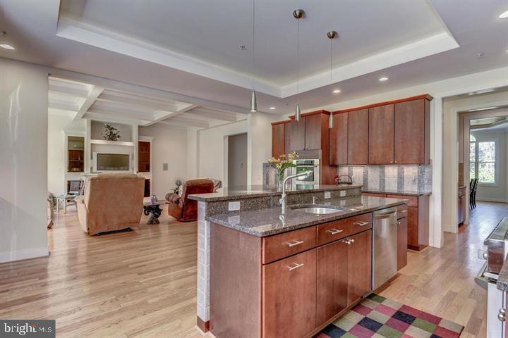 9830 River Rd. Property Photo 15