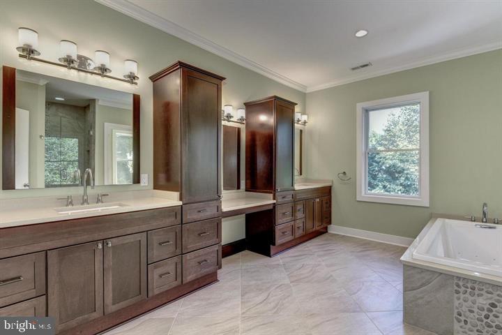 9830 River Rd. Property Photo 18