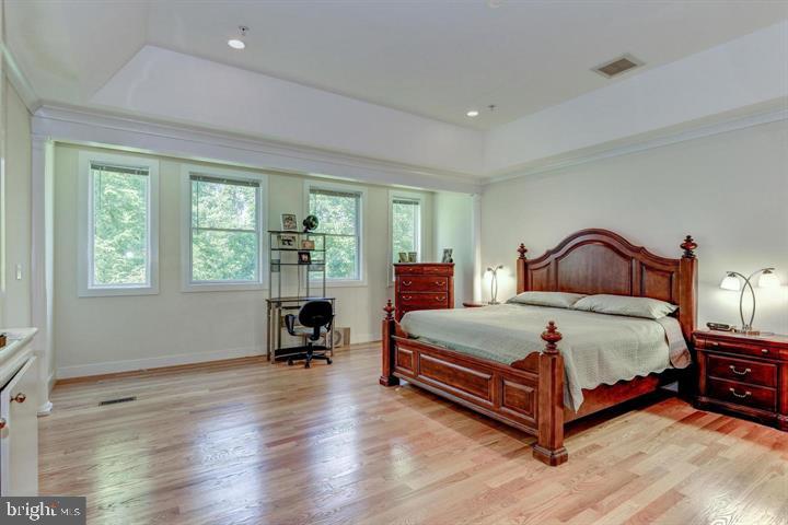 9830 River Rd. Property Photo 24