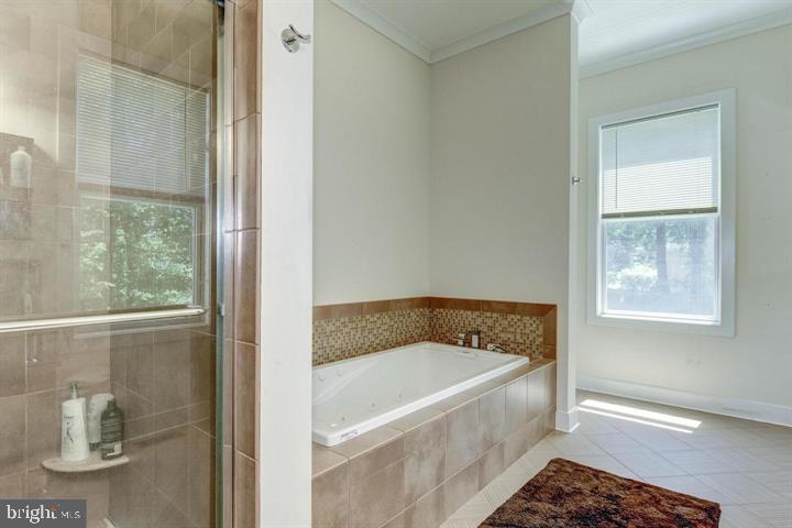 9830 River Rd. Property Photo 32