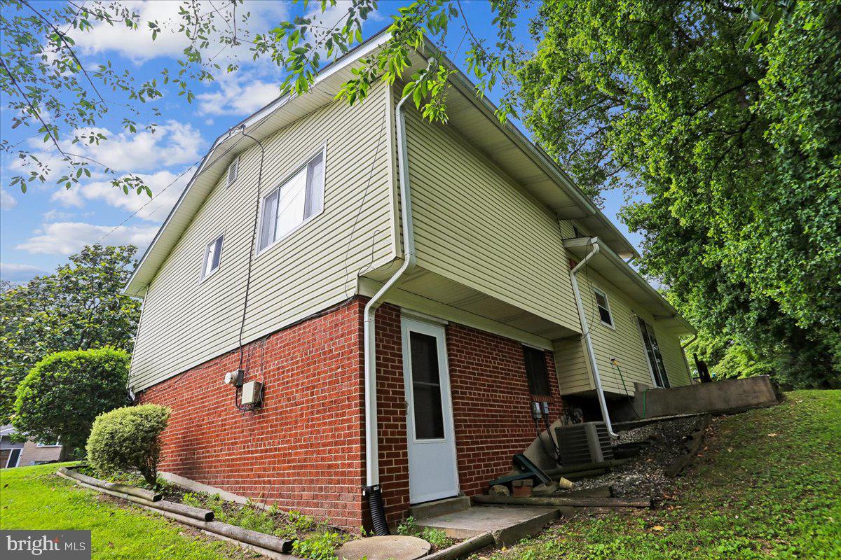 12622 Eastbourne Dr Property Photo 38