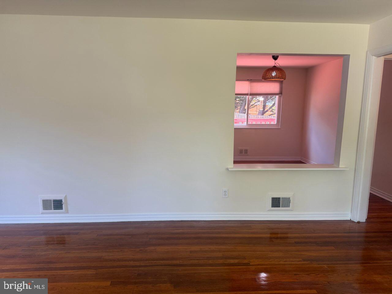 10903 Stillwater Ave Property Photo 6