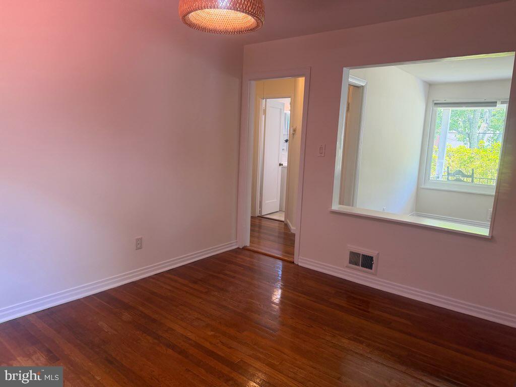 10903 Stillwater Ave Property Photo 9