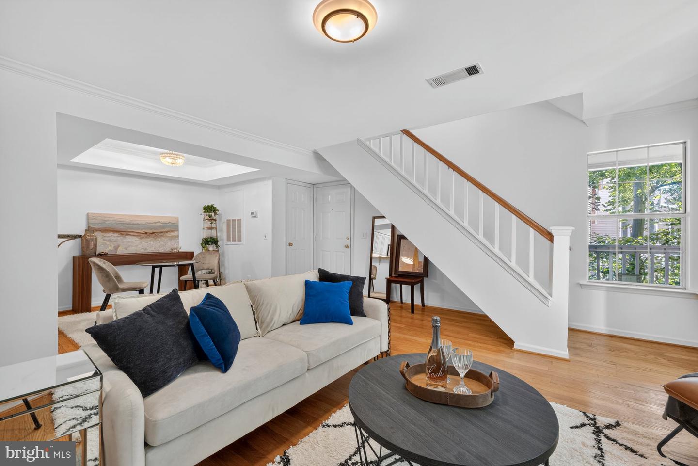5818 Inman Park Cir #210 Property Photo 1