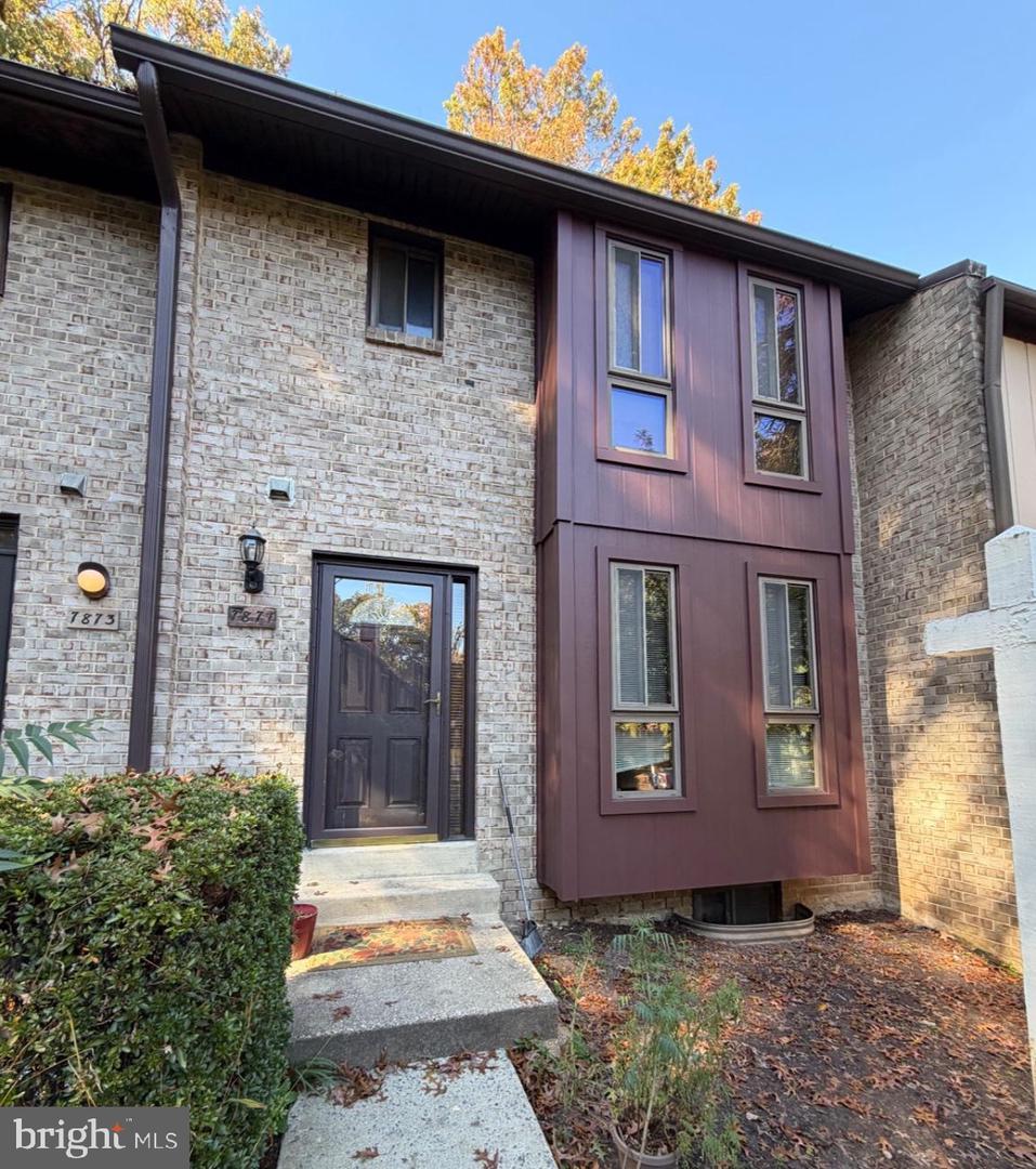 7871 Briardale Ter Property Photo 1