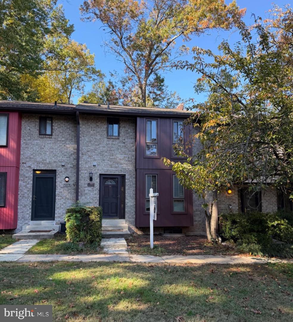 7871 Briardale Ter Property Photo 2
