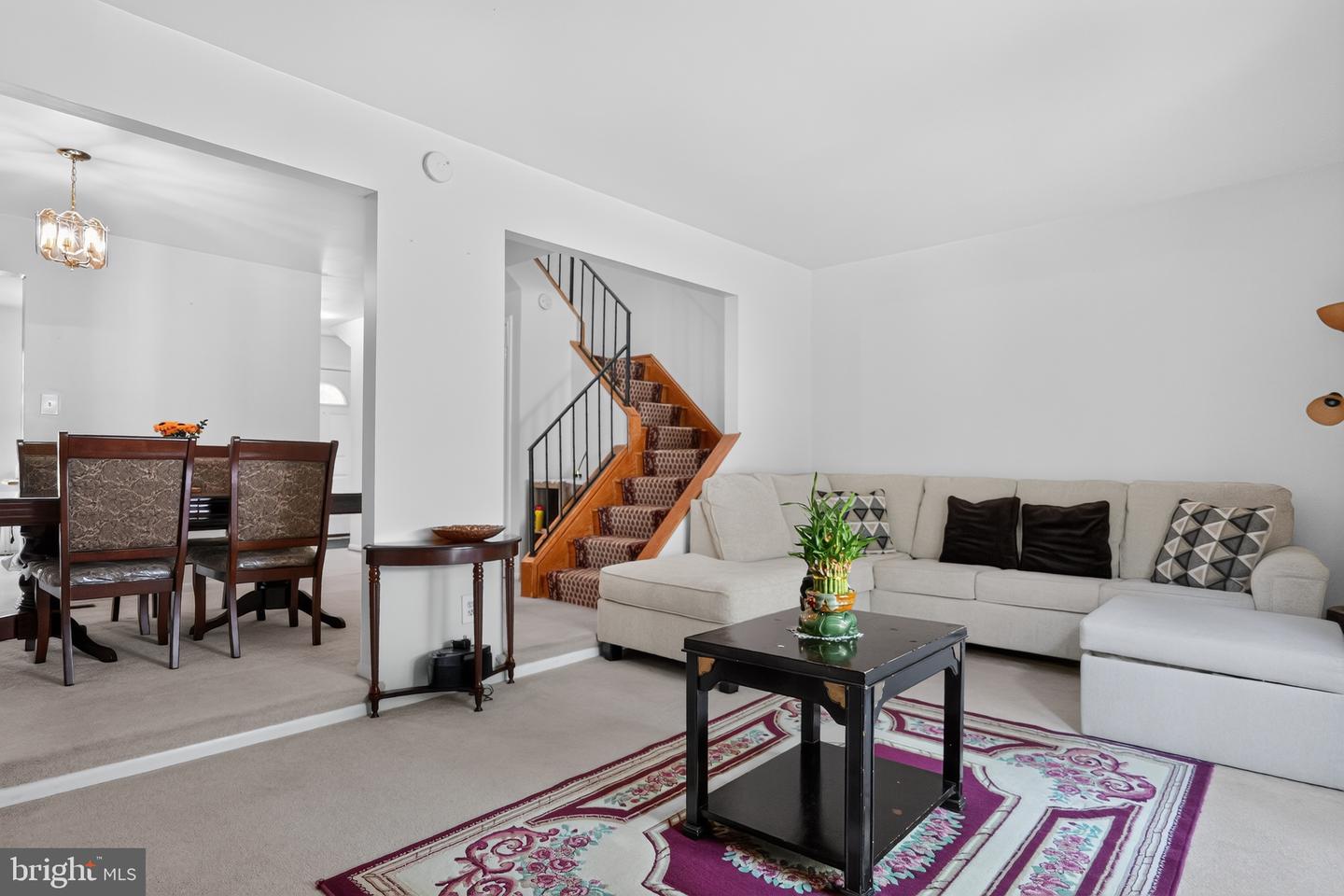 7871 Briardale Ter Property Photo 9