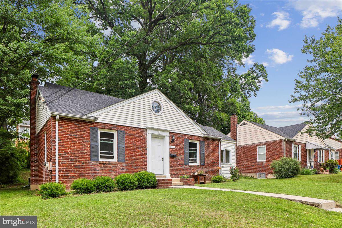 2709 Fenimore Rd Property Photo 1
