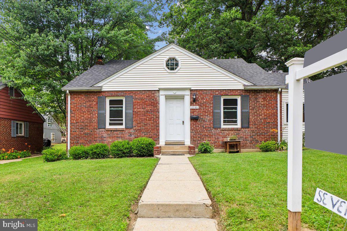 2709 Fenimore Rd Property Photo 2