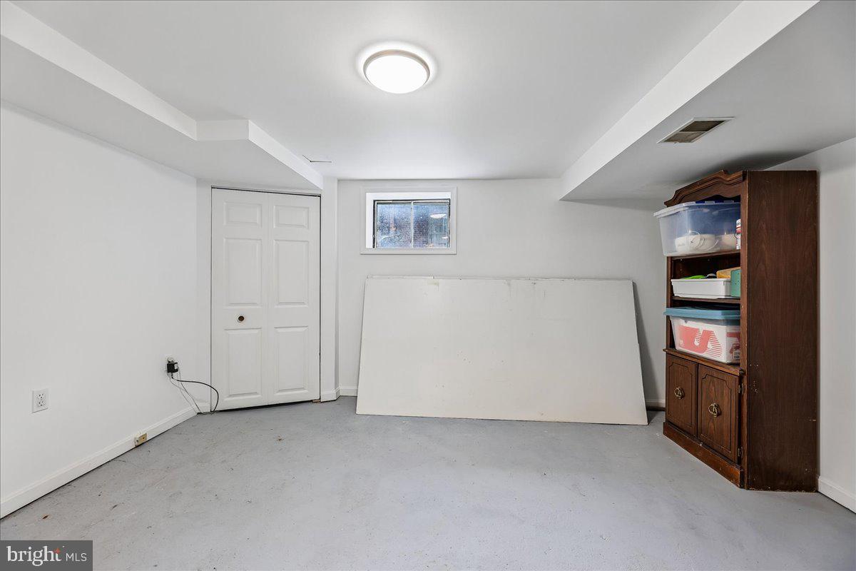 2709 Fenimore Rd Property Photo 16