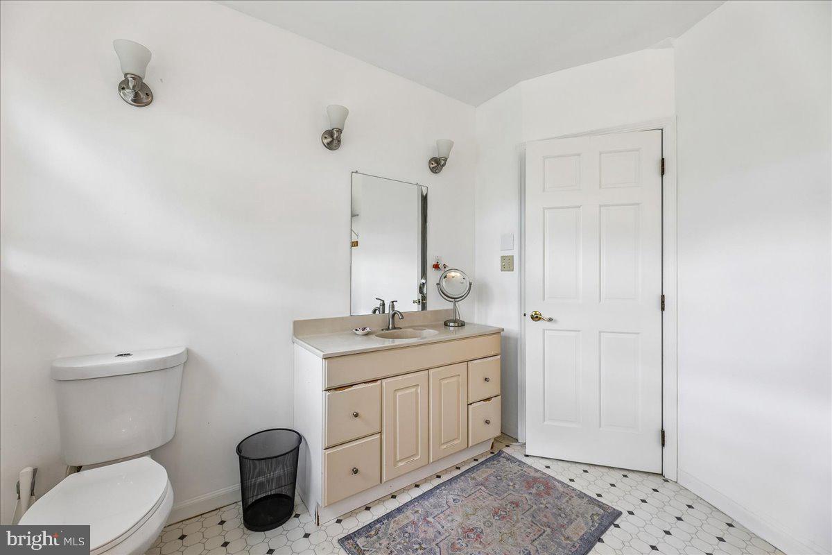 2709 Fenimore Rd Property Photo 27