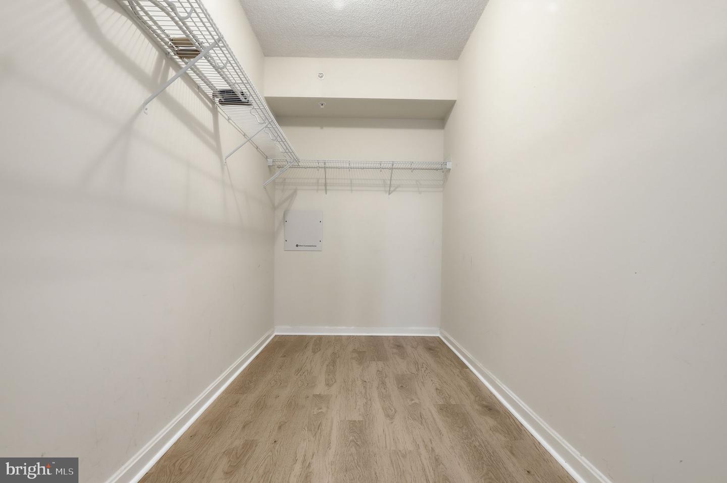 930 Wayne Ave #201 Property Photo 22