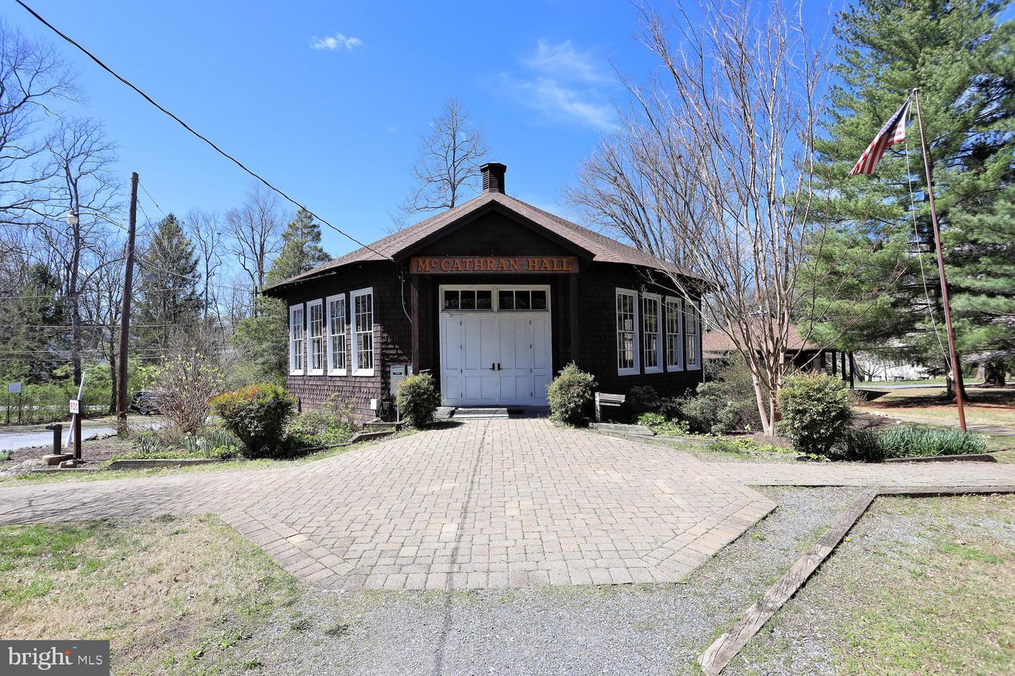 16 Maple Ave Property Photo 49