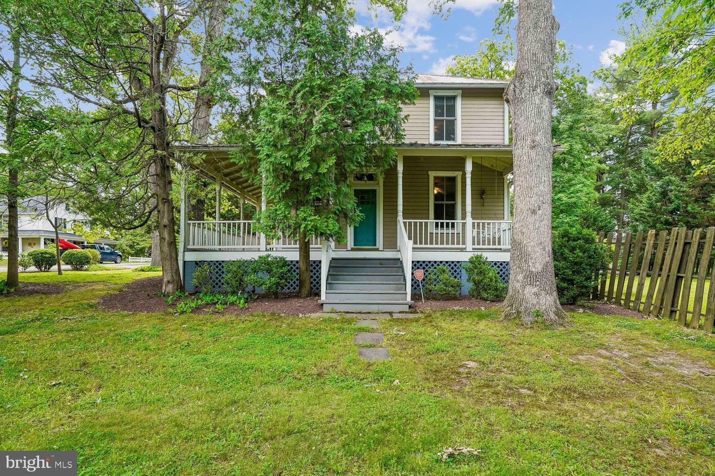16 Maple Ave Property Photo 55