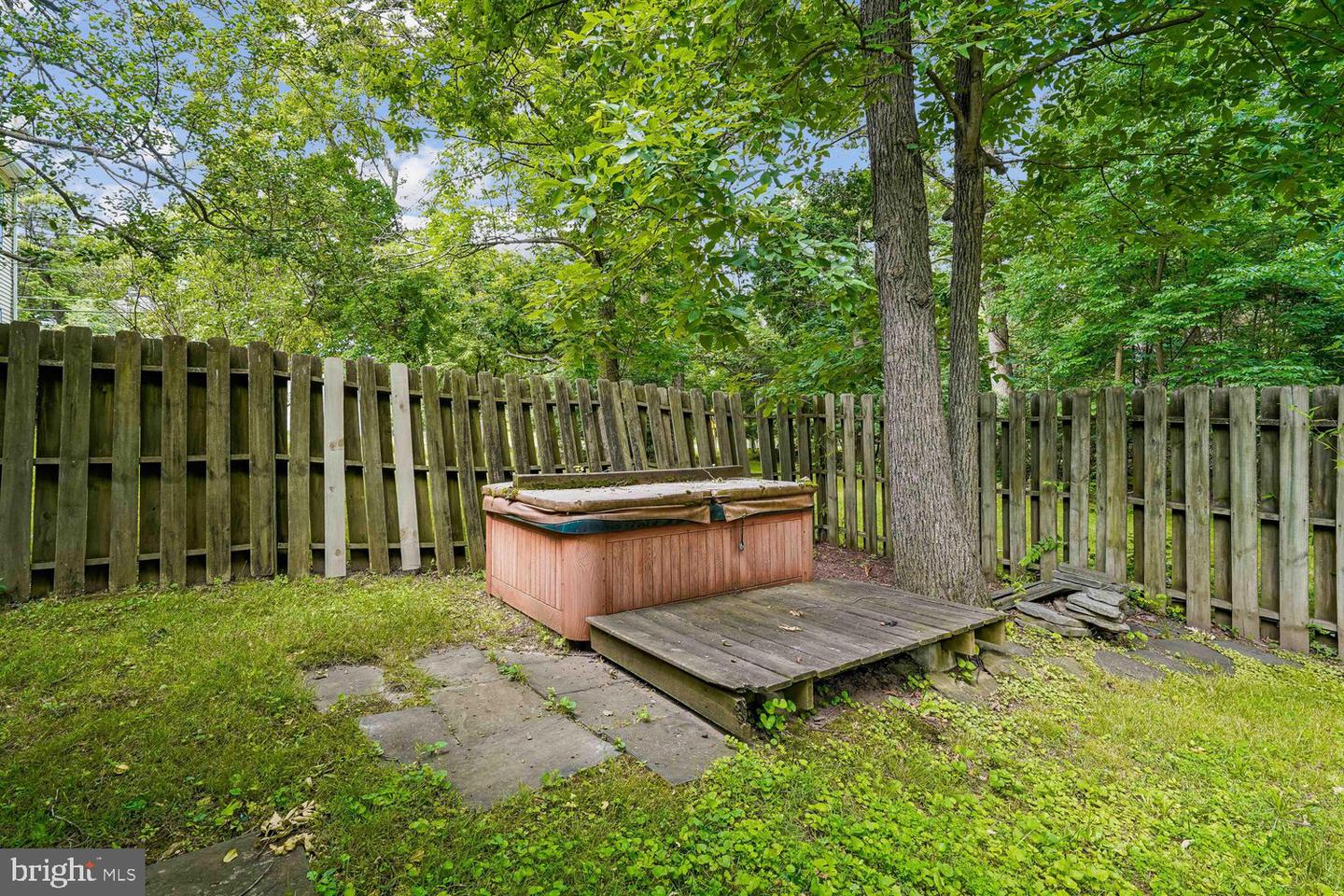 16 Maple Ave Property Photo 58