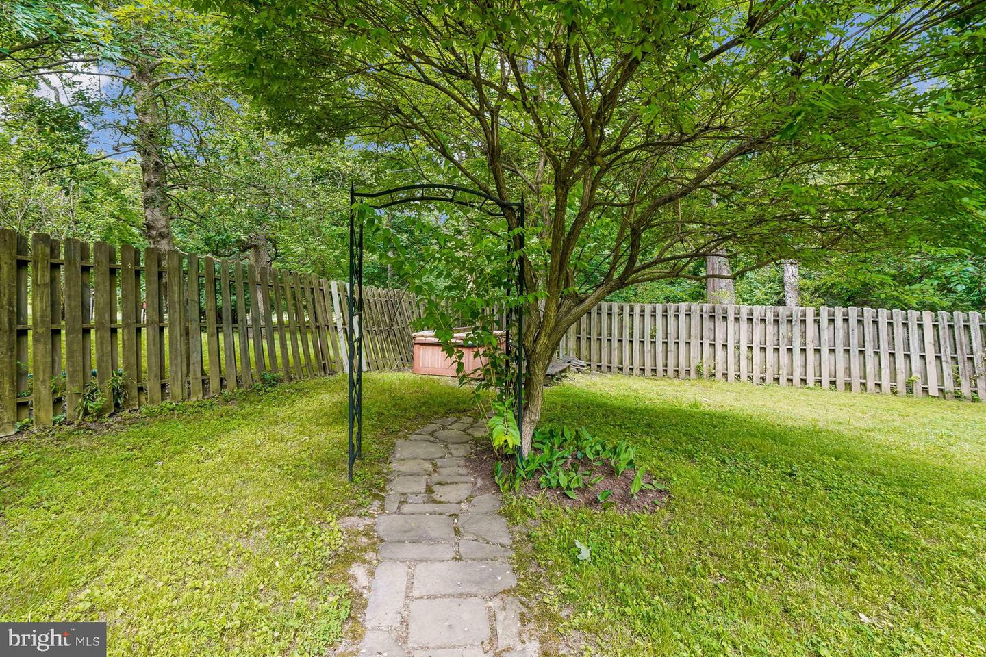 16 Maple Ave Property Photo 59