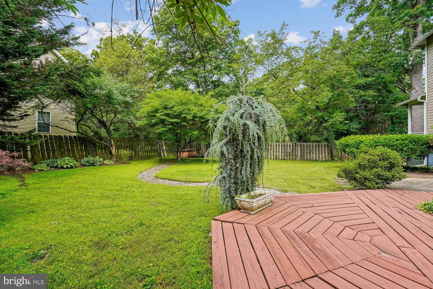 16 Maple Ave Property Photo 60