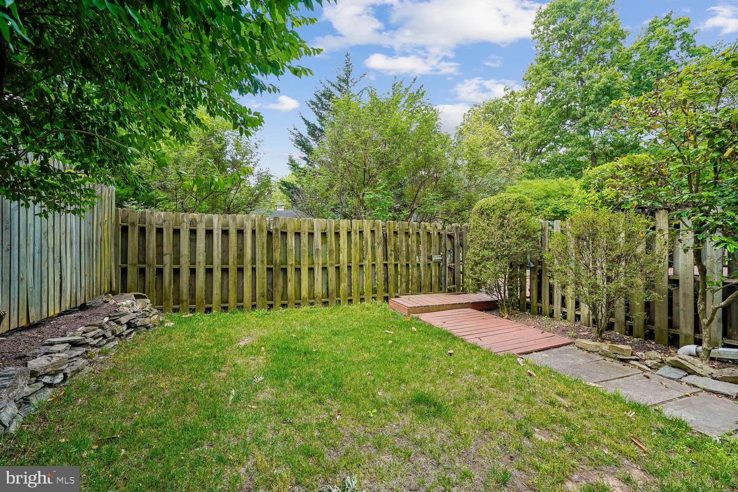 16 Maple Ave Property Photo 61