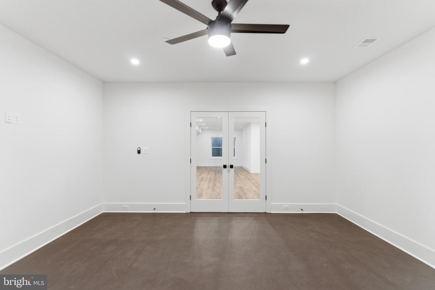 7705 Holiday Ter Property Photo 101