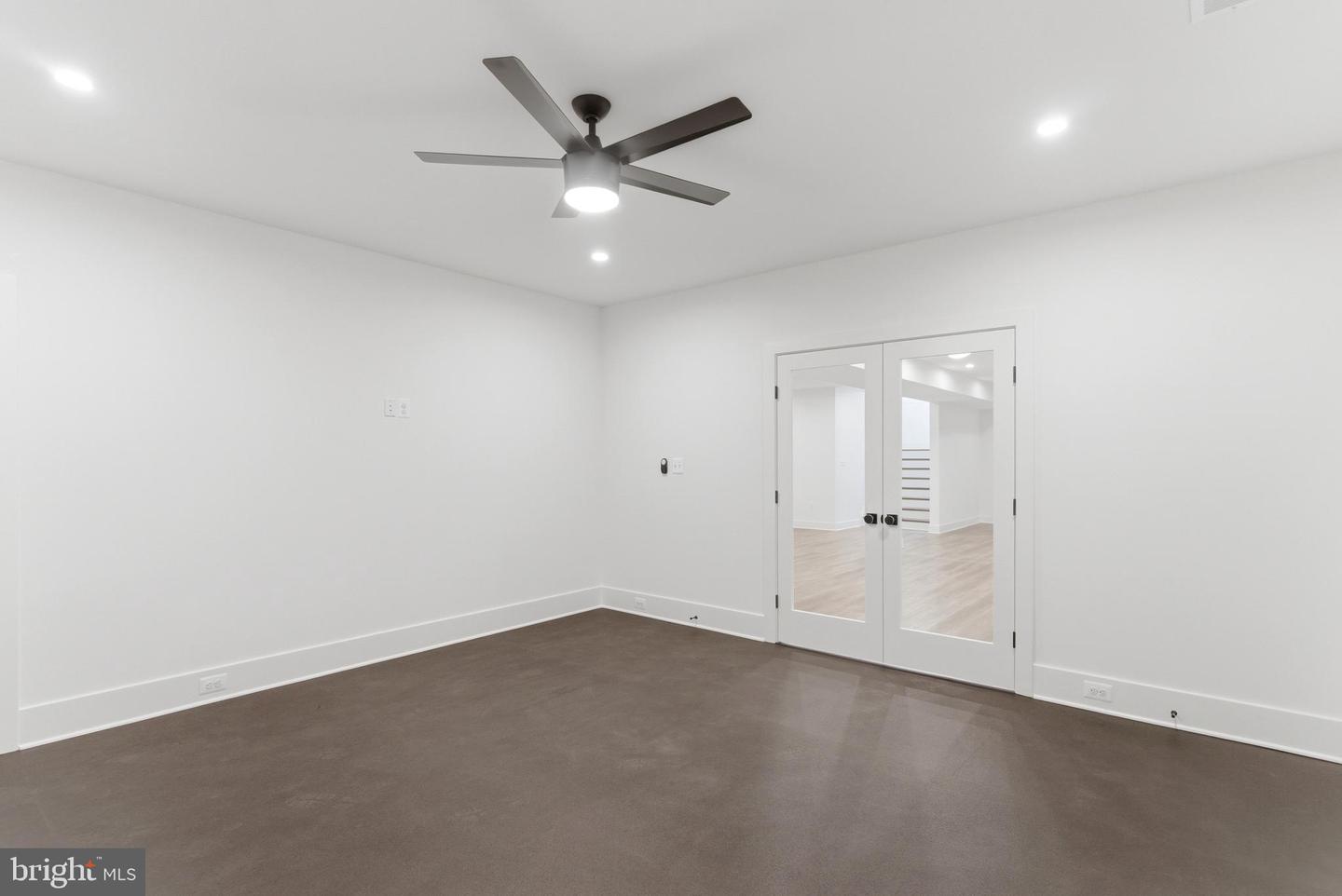 7705 Holiday Ter Property Photo 102