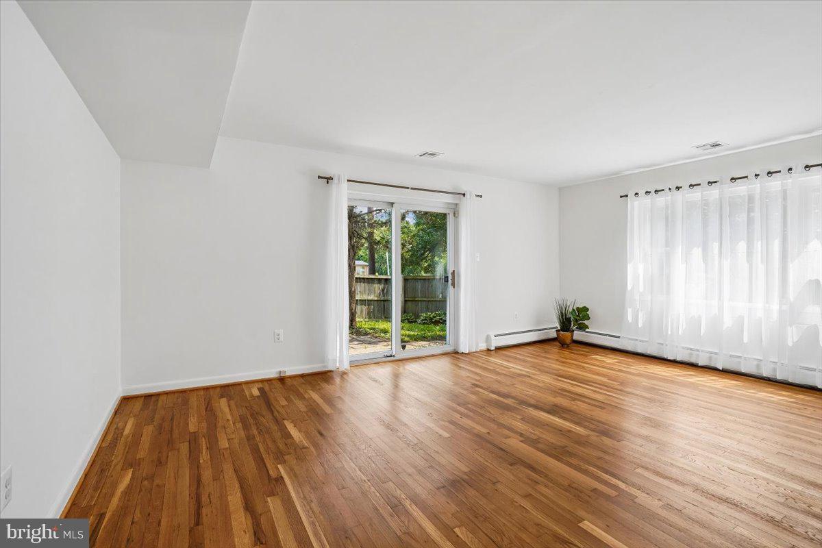 12801 Epping Ter Property Photo 10