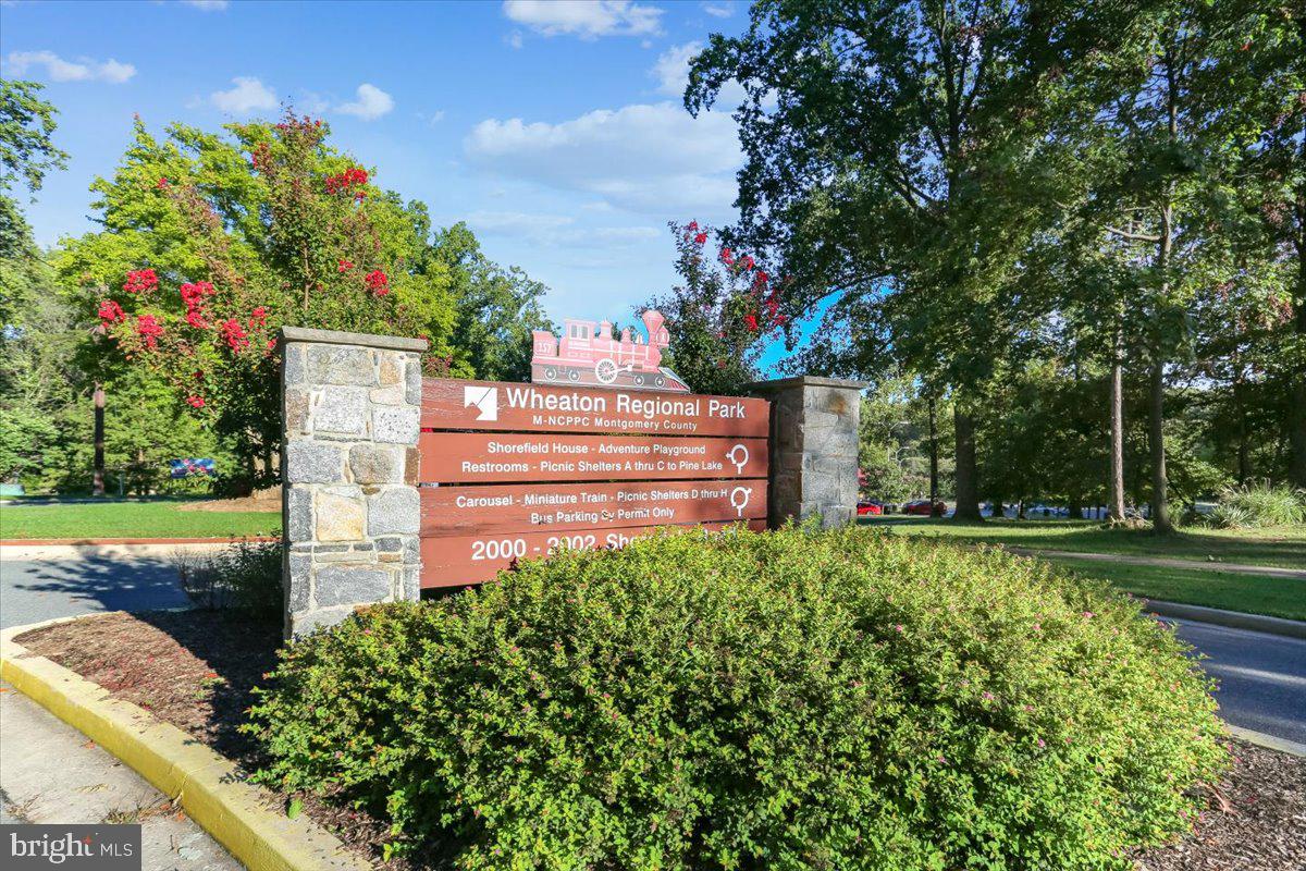 12801 Epping Ter Property Photo 33