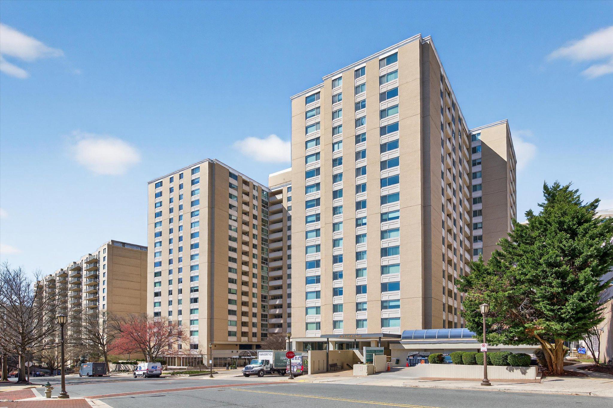 4601 N Park Ave #214p Property Photo 1