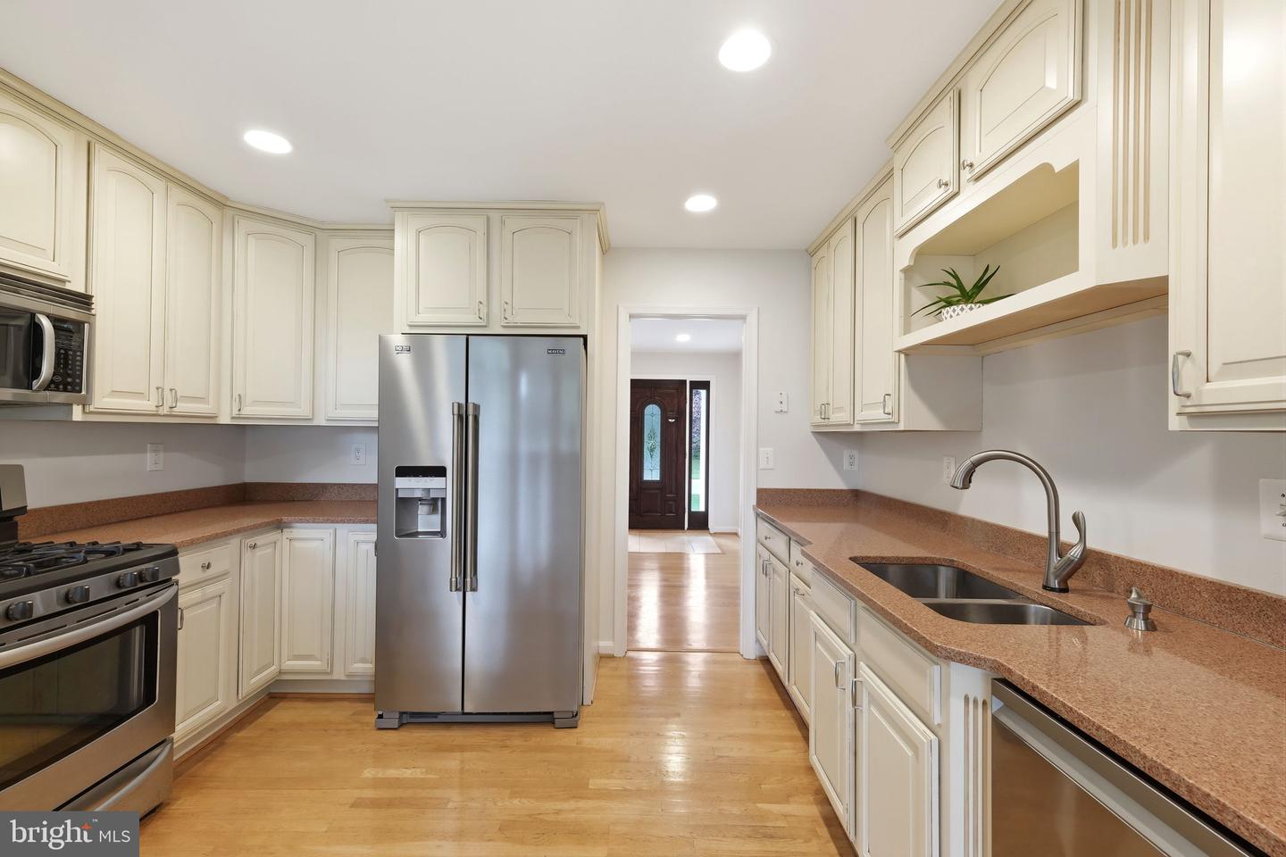 7531 Cayuga Ave Property Photo 14